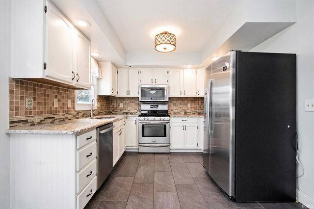 51414 Righter Lane, South Bend, IN 46628
