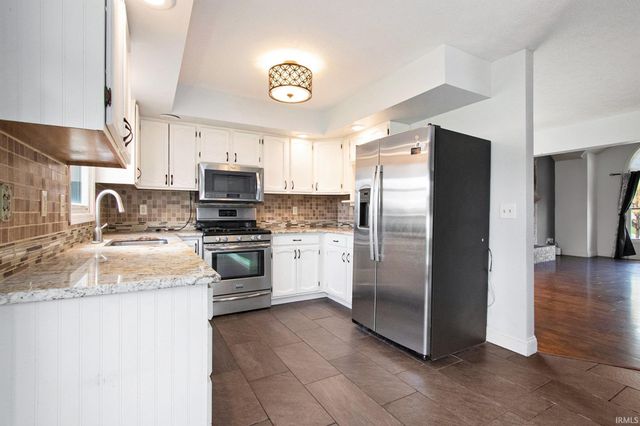 51414 Righter Lane, South Bend, IN 46628