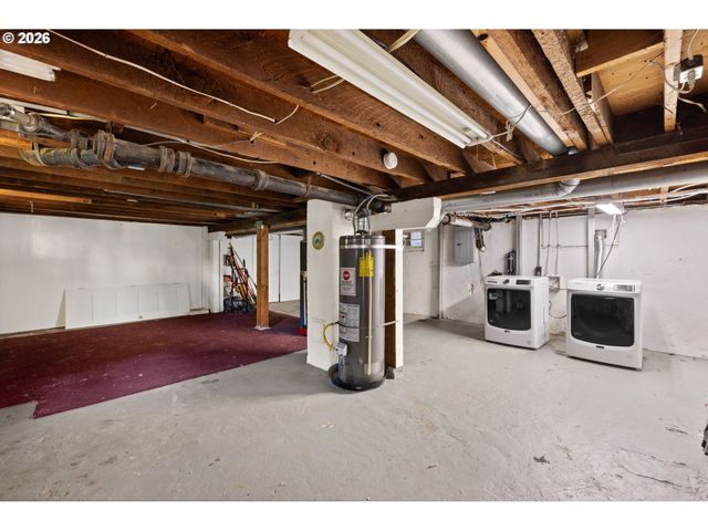 215 S GAINES St, Portland, OR 97239