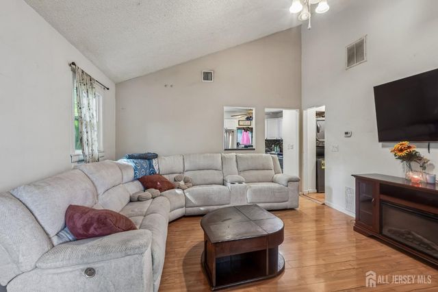 2 Culver Lane, East Brunswick, NJ 08816