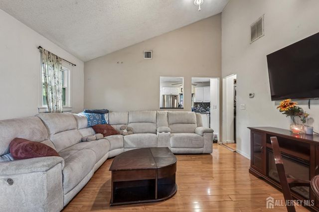 2 Culver Lane, East Brunswick, NJ 08816