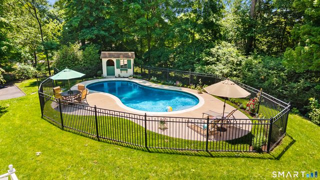 53 Clinton Avenue, Westport, CT 06880