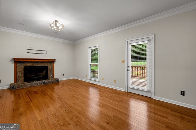 6 Canongate Trace, Sharpsburg, GA 30277