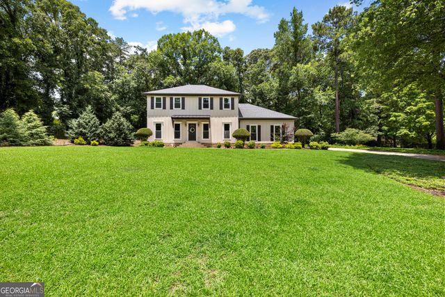 6 Canongate Trace, Sharpsburg, GA 30277