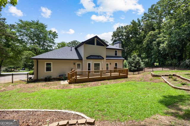6 Canongate Trace, Sharpsburg, GA 30277