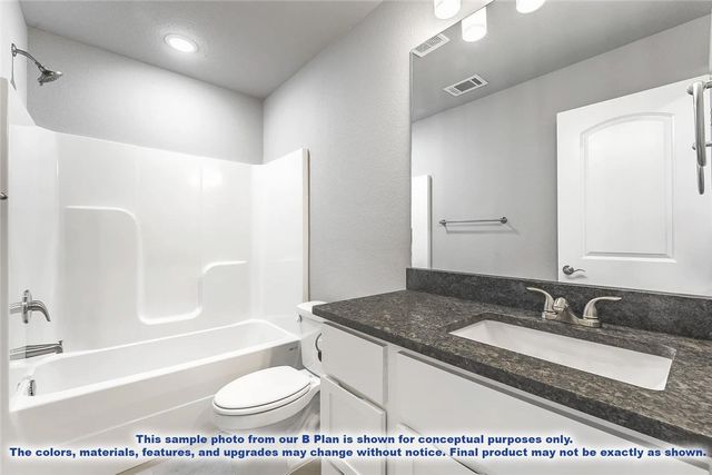 1020 Marquis Avenue, Lowell, AR 72745