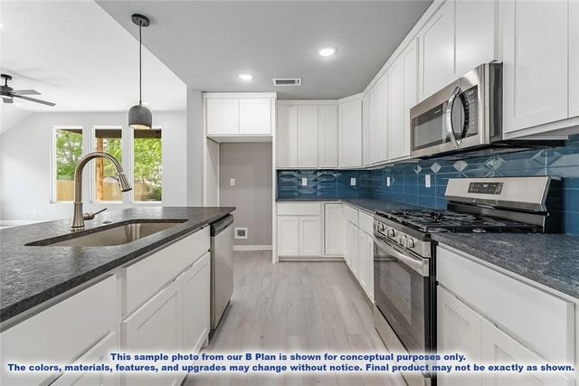 1020 Marquis Avenue, Lowell, AR 72745