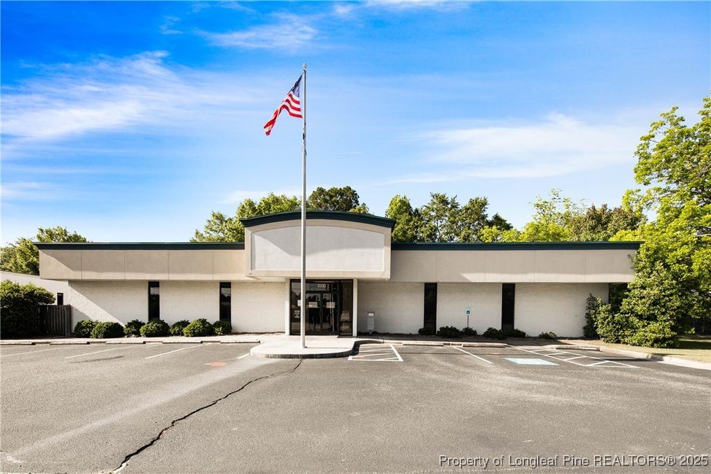6205 Raeford Road, Fayetteville, NC 28304 — exterior