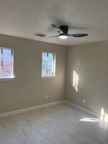 423 Baywood Street, Shoreacres, TX 77571