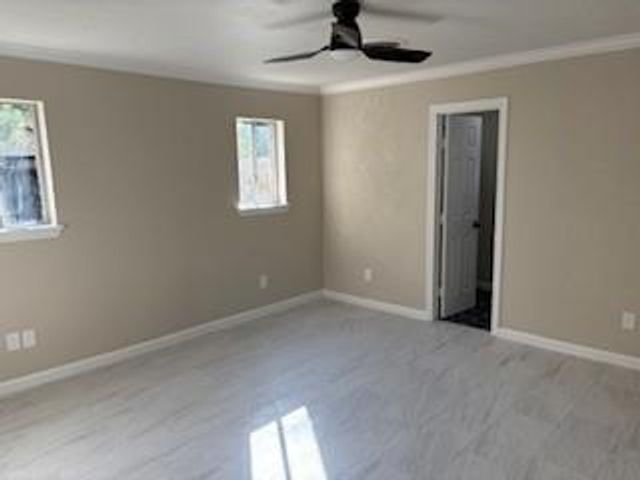 423 Baywood Street, Shoreacres, TX 77571