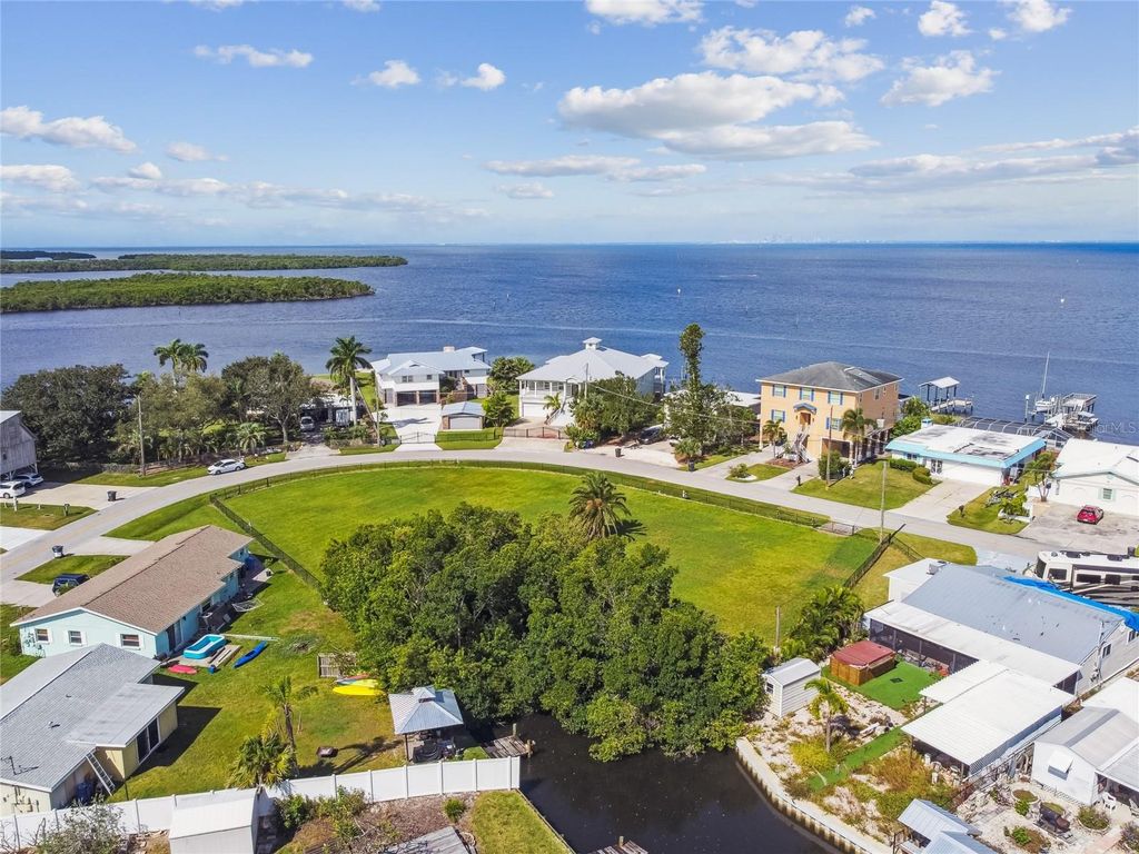 W SHELL POINT ROAD, Ruskin, FL 33570