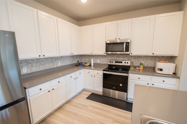 7800 Gangway Drive, Fort Worth, TX 76179