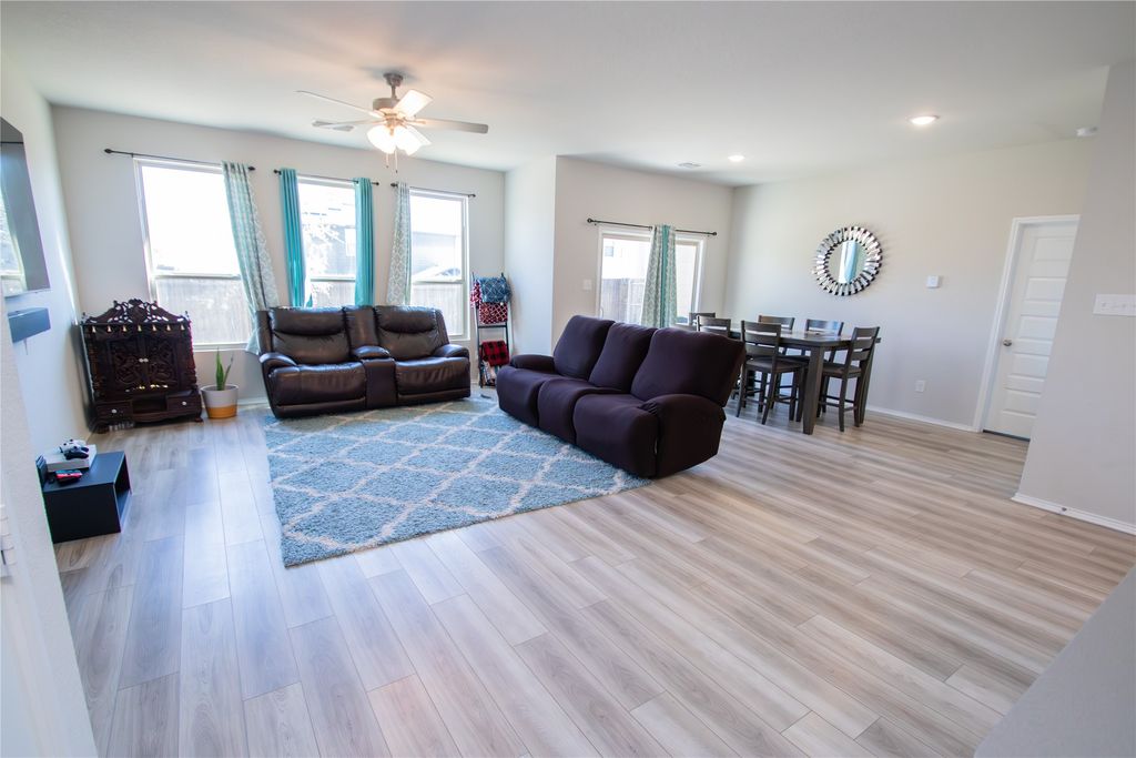 7800 Gangway Drive, Fort Worth, TX 76179