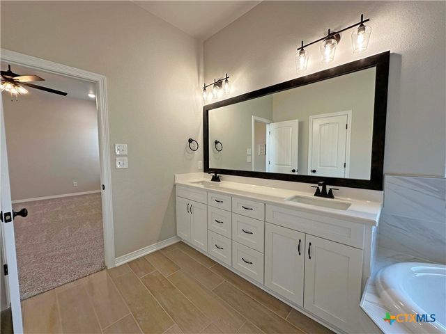 402 Juniper Drive, Troy, TX 76579