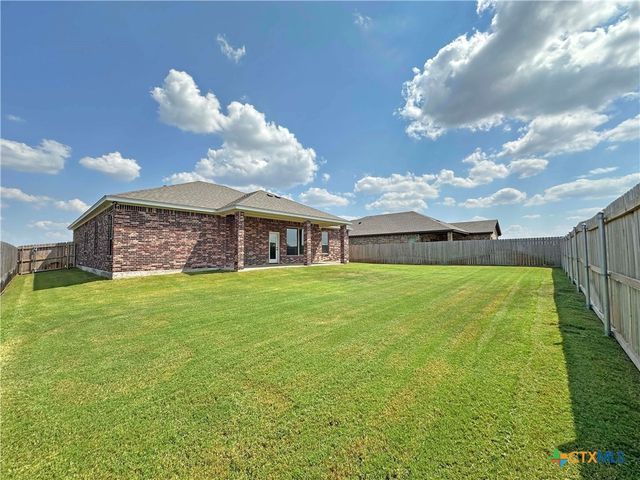 402 Juniper Drive, Troy, TX 76579