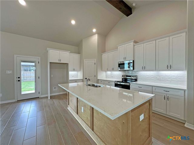 402 Juniper Drive, Troy, TX 76579