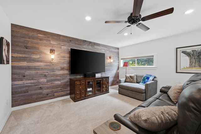 6169 Sweeney Rd, Somerset, CA 95684