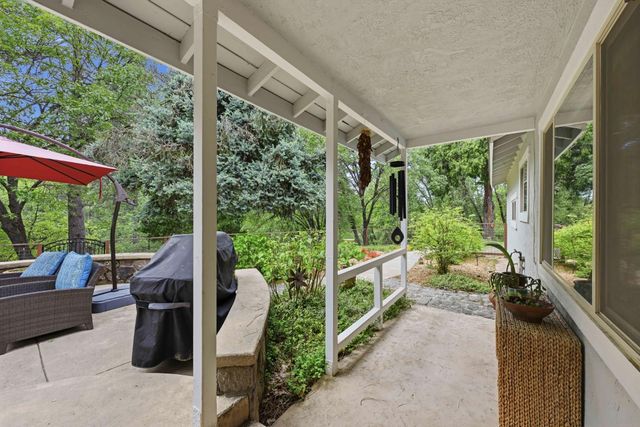 6169 Sweeney Rd, Somerset, CA 95684