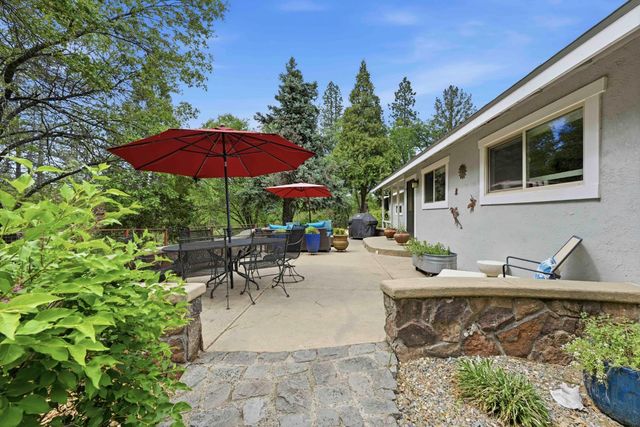 6169 Sweeney Rd, Somerset, CA 95684