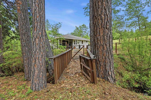 6169 Sweeney Rd, Somerset, CA 95684