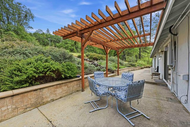 6169 Sweeney Rd, Somerset, CA 95684