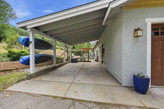 6169 Sweeney Rd, Somerset, CA 95684