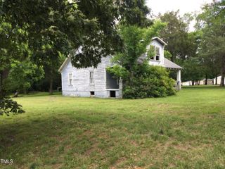 1402 E Main Street, Haw River, NC 27258