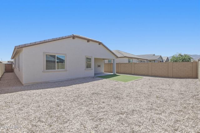 19568 W RANCHO Drive, Litchfield Park, AZ 85340