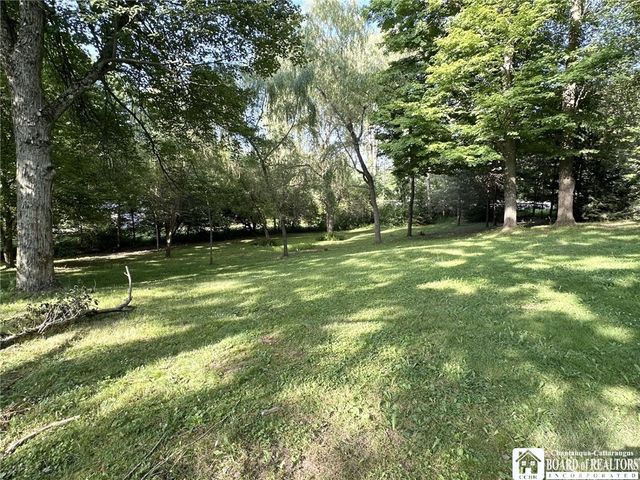 8515 Route 60, Pomfret, NY 14718