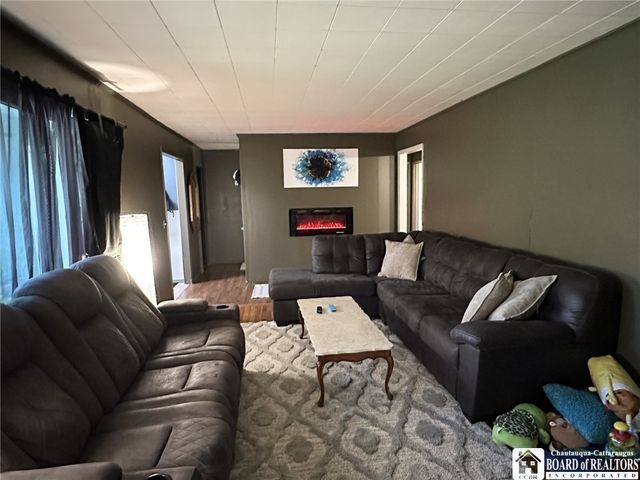 8515 Route 60, Pomfret, NY 14718