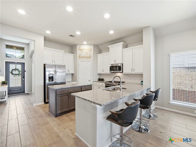 2122 Elysian Trail, San Antonio, TX 78253