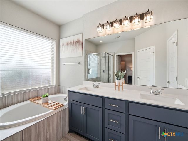 2122 Elysian Trail, San Antonio, TX 78253