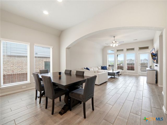 2122 Elysian Trail, San Antonio, TX 78253