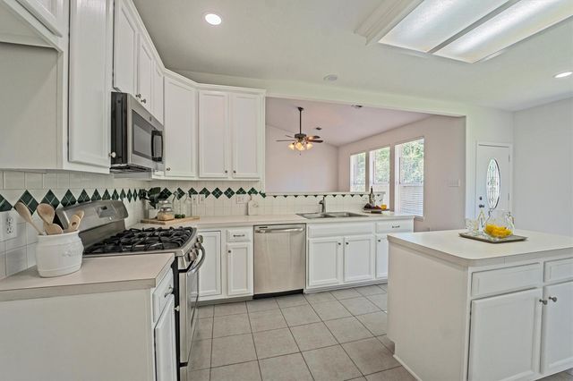 20923 Lake Park Trl Trail, Humble, TX 77346