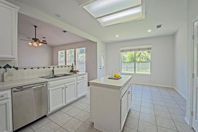 20923 Lake Park Trl Trail, Humble, TX 77346