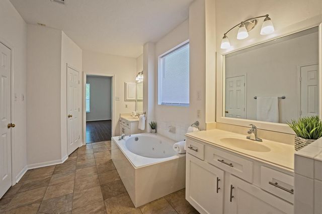 20923 Lake Park Trl Trail, Humble, TX 77346