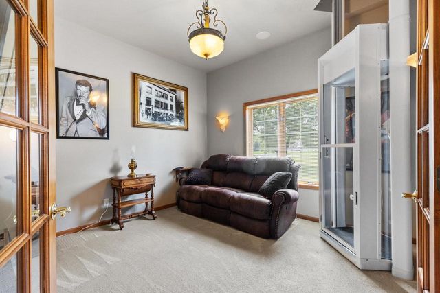 S91W31504 Grace TRAIL, Mukwonago, WI 53149