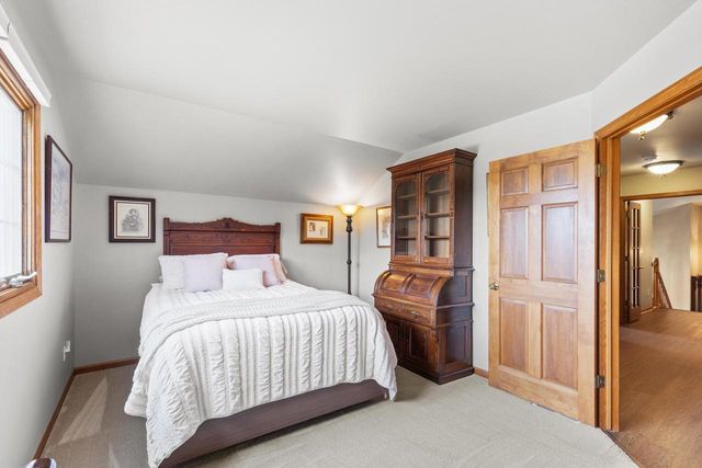 S91W31504 Grace TRAIL, Mukwonago, WI 53149