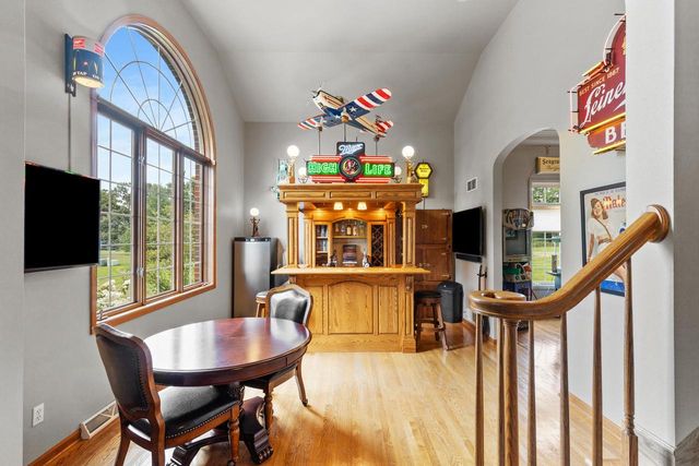 S91W31504 Grace TRAIL, Mukwonago, WI 53149
