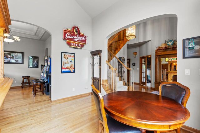 S91W31504 Grace TRAIL, Mukwonago, WI 53149