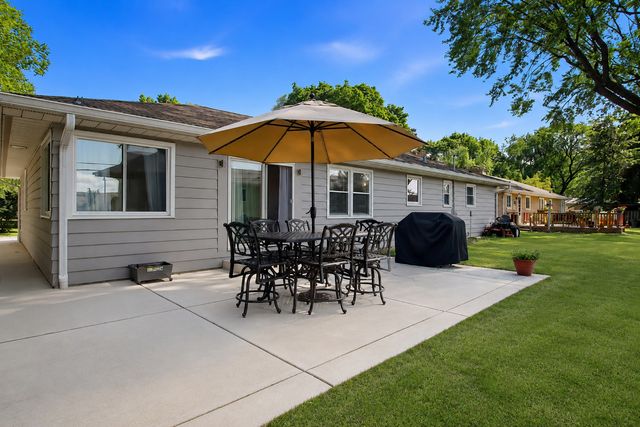 634 Deerpath Road, Dundee, IL 60118
