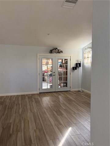 3390 Cambria Court, Riverside, CA 92501