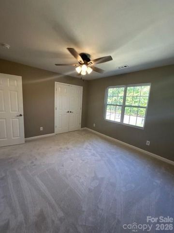 214 Pharr Street, Charlotte, NC 28262