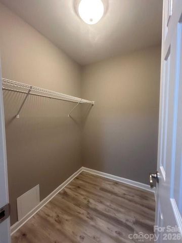 214 Pharr Street, Charlotte, NC 28262