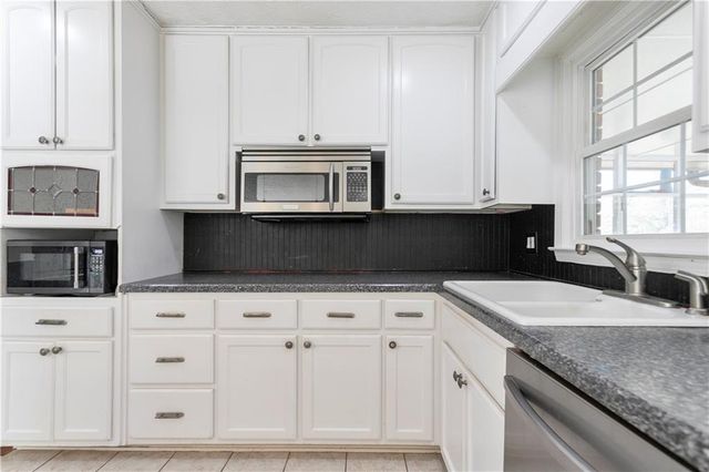 100 Forest Lake Drive, Covington, GA 30016