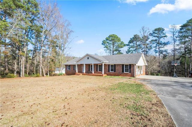 100 Forest Lake Drive, Covington, GA 30016