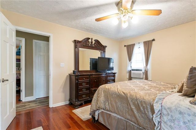 100 Forest Lake Drive, Covington, GA 30016