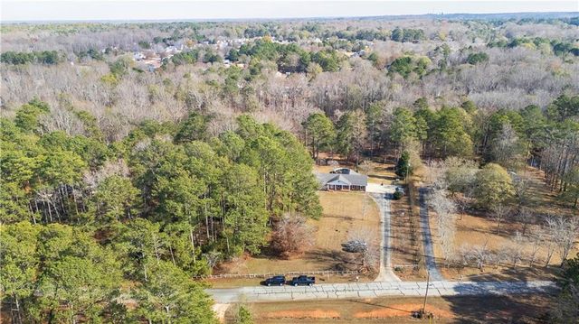 100 Forest Lake Drive, Covington, GA 30016