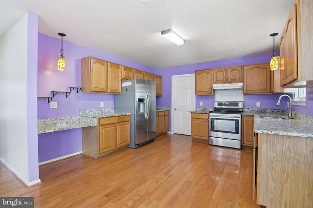 21 E MOYER DR, Bear, DE 19701