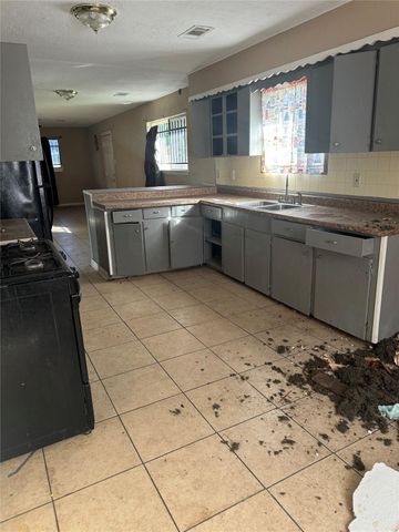 7202 Orlando Street, Houston, TX 77016